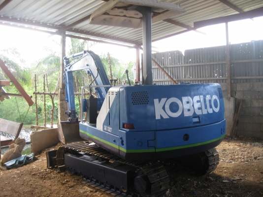 ขายแบคโฮ KOBELCO แบบ SK027 เก่านอกรถใช้งานน้อย ช่วงล่างดี เครื่องดี ปั้มแรง สภาพสวย ราคาไม่แพง
