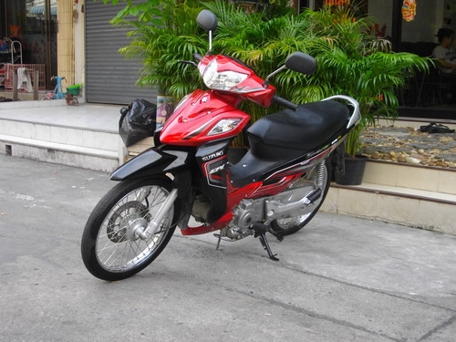 ขาย Shogun Fi 125 หัวฉีด รถ6เดือน ขับแค่ 7000กิโล 70กิโล/ลิตร เครื่องสดมาก98\% ประกัน5ปี 25000 บาท