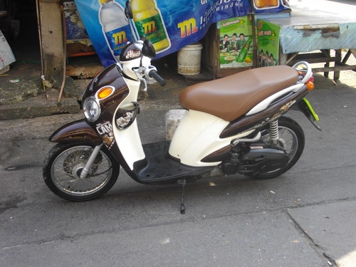 ขาย Jelato 125cc.หัวฉีด สีน้ำตาล สวยเลิศ เครื่องเทพ98\% มีคู่มือรับประกันศูนย์+หัวฉีด5ปี 22000 บาท