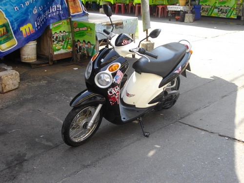 ขาย Jelato 125cc.หัวฉีด สีดำ สวยเท่ห์ คลาสสิค เครื่องเดิมกิ๊บๆ97\% ราคา 21000 บาท