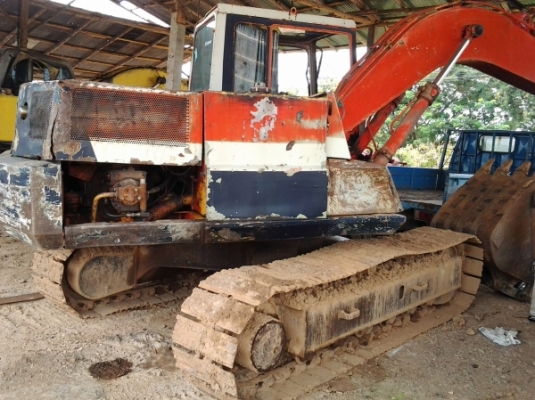 ขายถูกๆKomatsu  Pc100-3  สภาพตามรูปทำงานดีมาก...