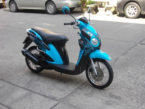 ขาย Jelato 125cc.หัวฉีด สีฟ้า-ดำ สวยเฉียบ เครื่องเดิมดียอดเยี่ยม ขับดีมาก ราคา 21000 บาท