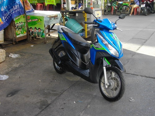 ขาย Click I หัวฉีด สีน้ำเงิน-ดำ สวยสุภาพ เครื่องเยี่ยม มีคู่มือรับประกันศูนย์+หัวฉีด5ปี ราคา 23000 บาท