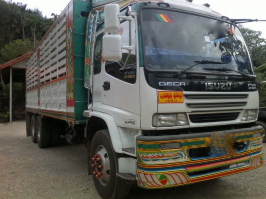 รถอิซูซุ 10 ล้อ รั้ว 230 แรงม้า  ปี 49  สนใจติดต่อ 081 - 6079515