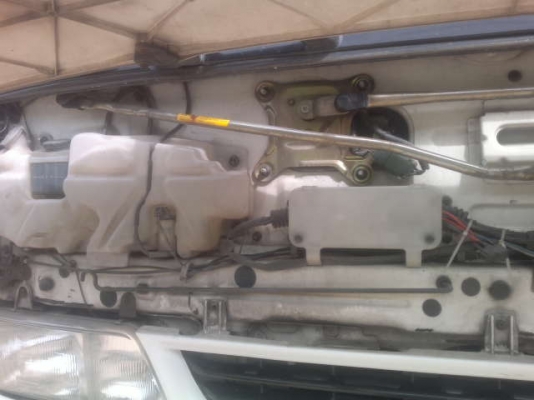 รถอิซูซุ 10 ล้อ รั้ว 230 แรงม้า  ปี 49  สนใจติดต่อ 081 - 6079515