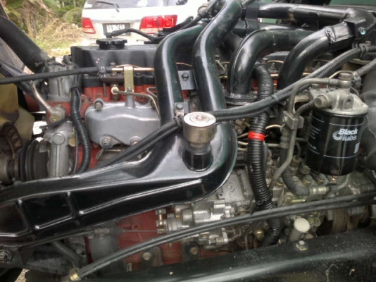 รถอิซูซุ 10 ล้อ รั้ว 230 แรงม้า  ปี 49  สนใจติดต่อ 081 - 6079515