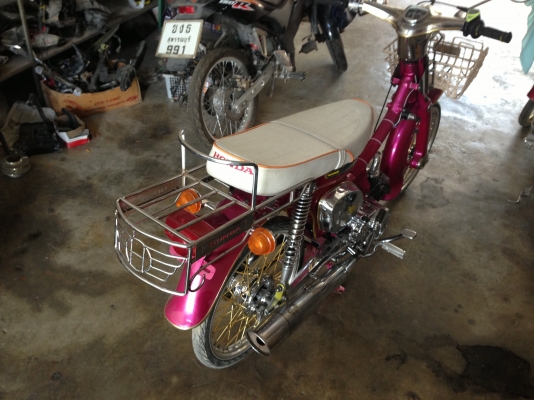 ขายC70ทะเบียนเครื่องเวฟ110 สีชมพู่ 26000 ต่อรองได้ สนใจติดต่อ 082-5458981