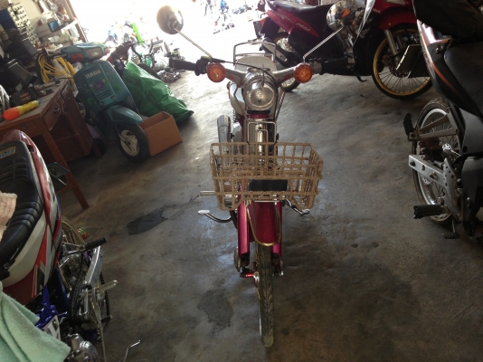 ขายC70ทะเบียนเครื่องเวฟ110 สีชมพู่ 26000 ต่อรองได้ สนใจติดต่อ 082-5458981