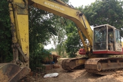 KOMATSU PC 200-5 Serial 57761 คอนโทรลสั้น เครื่องแห้งแรงดีเดิมๆ ปั๊มแห้งดีไม่มีเยิ้ม ภายในเก๋งสะอาด คอนโทรลสั้นควบคุมง่ายสะดวก แอร์เย็น ช่วงล่างเอวแน่น โซ่บูทใบแทรกประมาณ 60\% พร้อมทำงานได้เลย เอกสารใบอินวอยซ์ครับ KOMATSU PC 200-5 Serial 57761 คอนโทรลสั้น เครื่องแห้งแรงดีเดิมๆ ปั๊มแห้งดีไม่มีเยิ้ม ภายในเก๋งสะอาด คอนโทรลสั้นควบคุมง่ายสะดวก แอร์เย็น ช่วงล่างเอวแน่น โซ่บูทใบแทรกประมาณ 60\% พร้อมทำงานได้เลย เอกสารใบอินวอยซ์ครับ