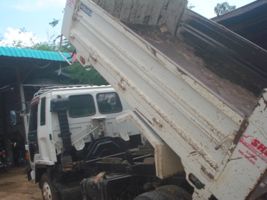 ขายด่วน ISUZU ROCKY เครื่อง 195 แรงม้า ดั๊มดิน 3.60 เมตรสวยๆๆครับ