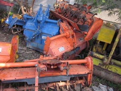 ขาย-โรตารี่ Rotary ติดรถไถสำหรับพรวนดิน มือสองเก่าญี่ปุ่น สภาพดี ยาว 1.40 - 1.80 ม. ราคาอยู่ที่ 13,500 - 18,000 บาท ขาย-โรตารี่ Rotary ติดรถไถสำหรับพรวนดิน มือสองเก่าญี่ปุ่น สภาพดี ยาว 1.40 - 1.80 ม. ราคาอยู่ที่ 13,500 - 18,000 บาท