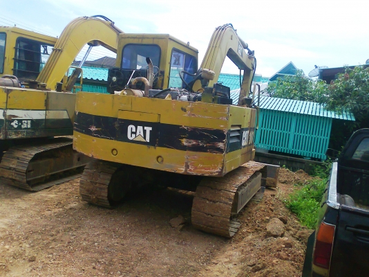 ขายด่วน  รถแบคโฮ CAT E70 B รถสวย แรงขุดดี ทำงานไว เดินแรงทั้งสองข้าง.
