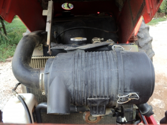 รถแทรกเตอร์