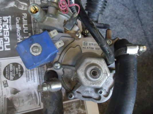 ขายชุดติดตั้งแก๊สหัวฉีดมือสองสภาพใหม่ พร้อมใช้ สำหรับรถยนต์ 4 สูบหัวฉีด ราคาถูกๆครับ อุปกรณ์ครบชุด