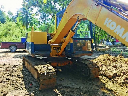 KOMATSU PC60-5  สภาพดีรถทำงานอยู่ เอวแน่นช่วงล่างเต็ม