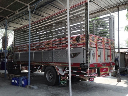 รถบรรทุก 6 ล้อ ยี่ห้อ ISUZU รุ่น FTR รถปี 50