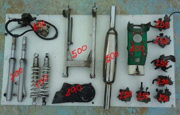 ขายอะไหล่ เพียบ คาบู ล้อ 17 เฟรม โช้คหน้าหลัง ท่อบวบ แฮนด์
