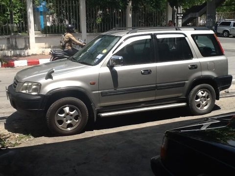 Honda CRV รุ่น TOP ปี 2000 เกียร์ออโต้ แก๊ส LPG หัวฉีด จัดล้น