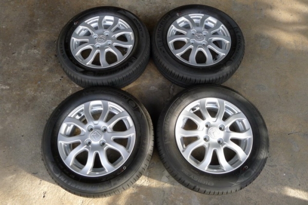 ล้อ14"Brio Amaze 4รู100 + ยาง Michelin 175/65/14 ปี13 ป้ายแดง