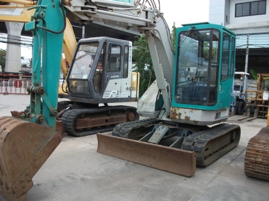 ขาย รถขุดเล็ก KOMATSU PC50UU-1 เก่านอก  From Japan แท้ๆ ใช้งานมาเพียง 3,220 ชม. สภาพสวย มีเก๋ง พร้อมใช้งาน