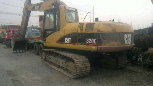 ขายรถแบคโฮ CAT320C อุปกรณ์เต็มครบสมบูรณ์