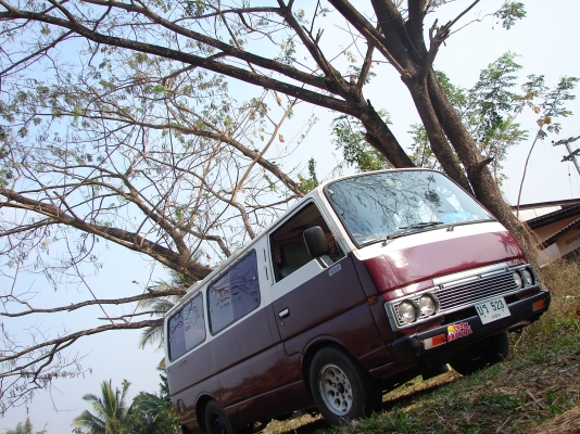 ขายรถตู้ คลาสสิคNissan Urvan e23 ไฟกลม ขายรถตู้ คลาสสิคNissan Urvan e23 ไฟกลม