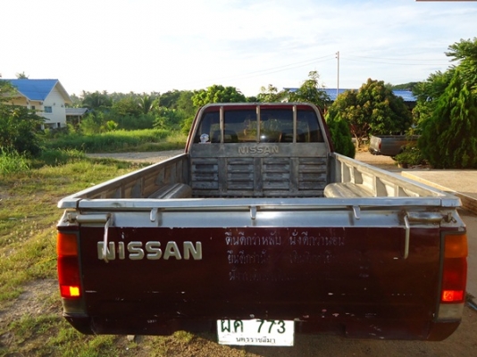 ขายรถกระบะ นิสสันบิ๊กเอ็ม