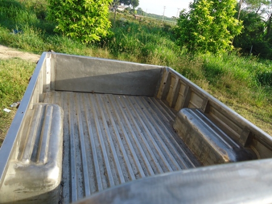 ขายรถกระบะ นิสสันบิ๊กเอ็ม