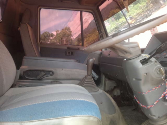 รถฮีโน่ 6 ล้อดั้ม  100 แรงม้า  สนใจติดต่อ 081 - 6079515