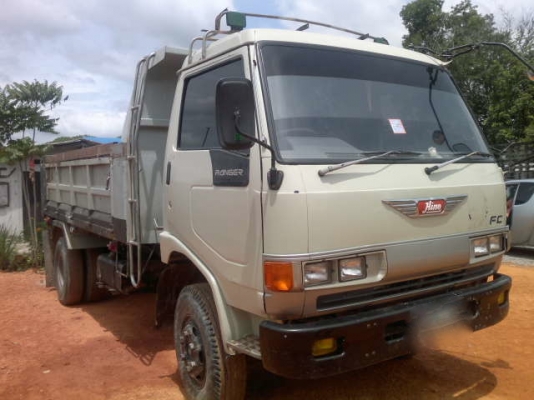 รถฮีโน่ 6 ล้อดั้ม  100 แรงม้า  สนใจติดต่อ 081 - 6079515