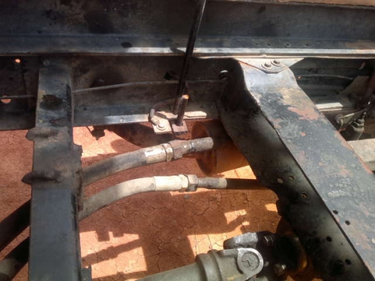 รถฮีโน่ 6 ล้อดั้ม  100 แรงม้า  สนใจติดต่อ 081 - 6079515