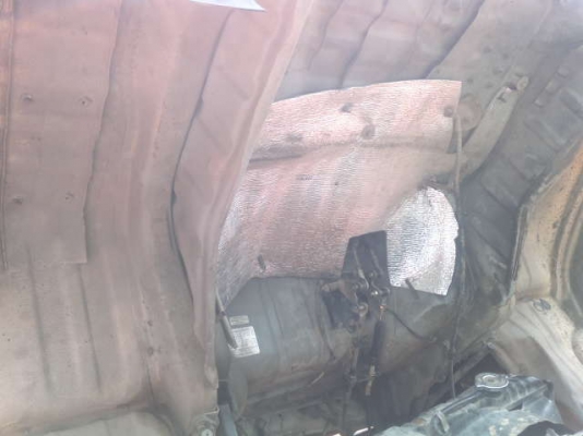 รถฮีโน่ 6 ล้อดั้ม  100 แรงม้า  สนใจติดต่อ 081 - 6079515