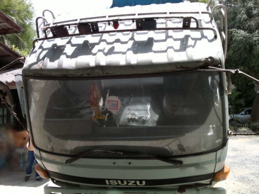 รถอิซูซุ 6 ล้อดั้ว FTR  175 แรงม้า  สนใจติดต่อ 081 - 6079515