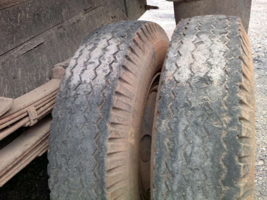 รถอิซูซุ 6 ล้อดั้ว FTR  175 แรงม้า  สนใจติดต่อ 081 - 6079515