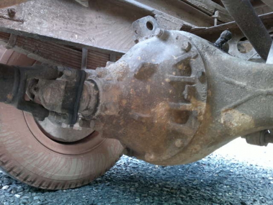 รถอิซูซุ 6 ล้อดั้ว FTR  175 แรงม้า  สนใจติดต่อ 081 - 6079515