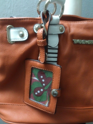 กระเป๋าสะพาย  TATWIN