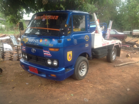 ขาย ด่วนถูกๆ รถยก 4ล้อกลาง พร้อมใช้งาน 82000