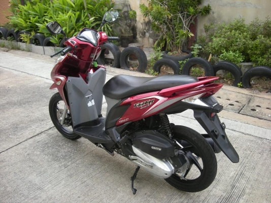 click 125i ล้อแม๊ค หัวฉีด ปี2012 สีแดง เดิมๆ click 125i ล้อแม๊ค หัวฉีด ปี2012 สีแดง เดิมๆ