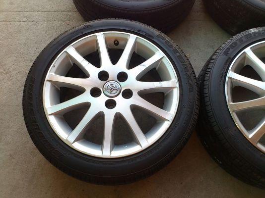 แม็ก 17 พร้อมยาง ติดรถCAMRY ** 8500