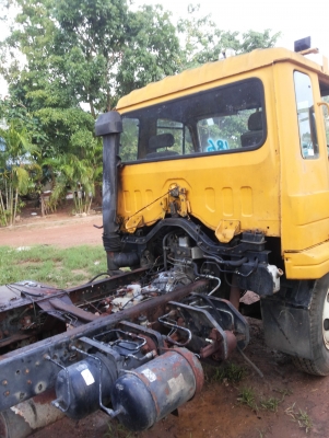 ขายหกล้อ nissan cpa 180แรง