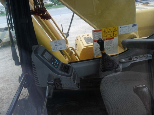 Komatsu PC200-7 Komatsu PC200-7