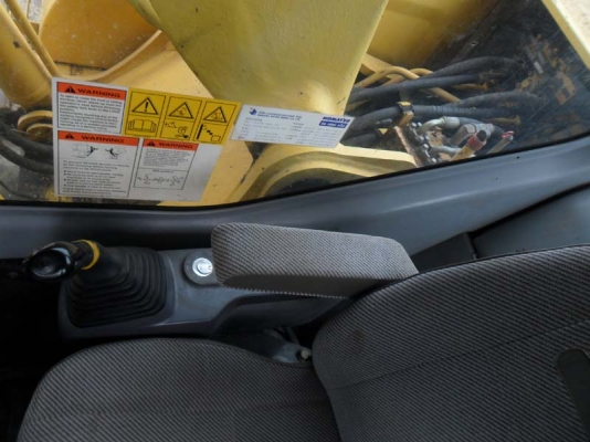 Komatsu PC200-7 Komatsu PC200-7