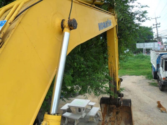 Komatsu PC200-7 Komatsu PC200-7