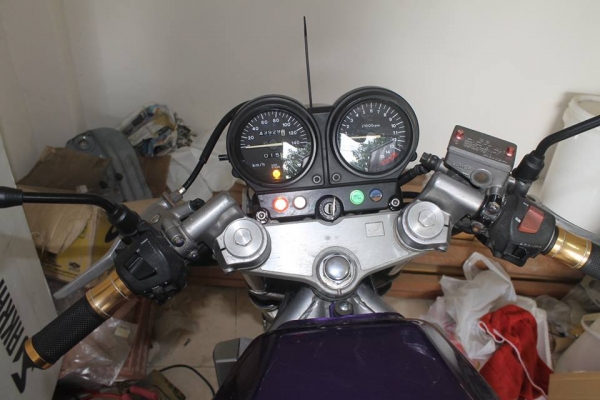 ขาย CB1 400cc ทะเบียนแท้ พร้อมโอน ขาย CB1 400cc ทะเบียนแท้ พร้อมโอน