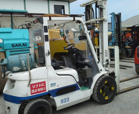 MITSUBISHI 3 ตัน เบนซิลแก็ส รุ่นใหม่สุด เสา4ม. ออโต้