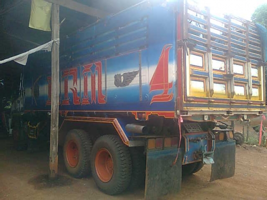 ต้องการขาย / รถ 10 ล้อ 2 เพลาดั้ม ISUZU เดก้า แม่/ลูก ( 270 ยูโรวัน ) ต้องการขาย / รถ 10 ล้อ 2 เพลาดั้ม ISUZU เดก้า แม่/ลูก ( 270 ยูโรวัน )