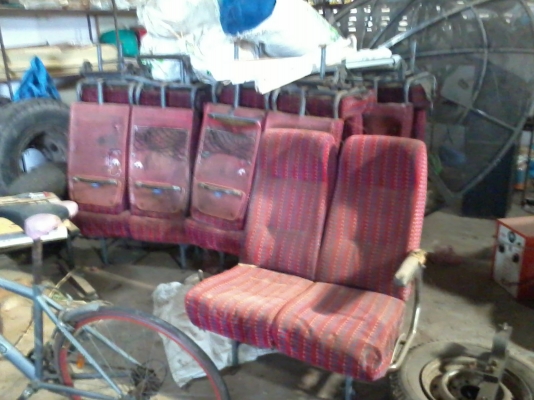 ขายเบาะถอดจากรถมินิบัส มี 9 คู่