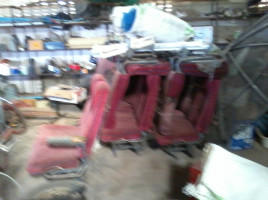 ขายเบาะถอดจากรถมินิบัส มี 9 คู่