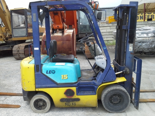 KOMATSU 1.5ตัน รุ่น16 ดีเซล เสา5ม. เกียร์ธรรมดา ฮิ้งโฟคร์ งากระดกได้