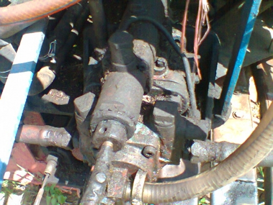 ขายรถเกี่ยวข้าววิชาญ การช่าง 150000บาท